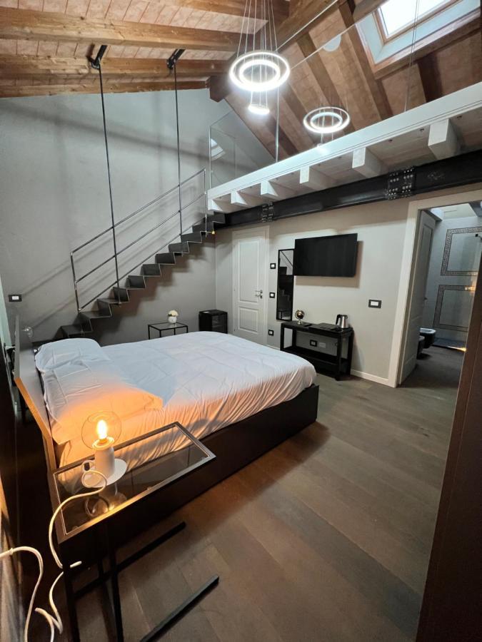 V&B Suites And Apartments Pavia Luaran gambar
