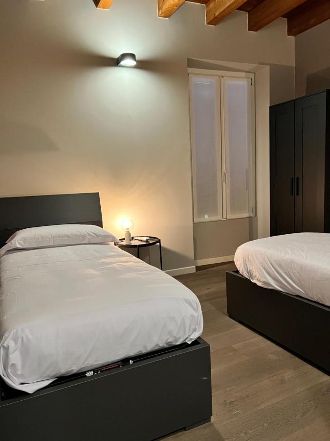 V&B Suites And Apartments Pavia Luaran gambar